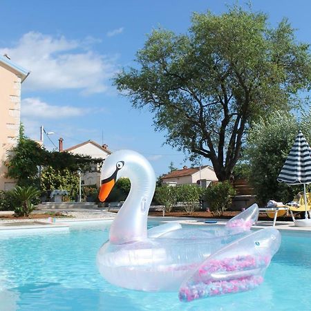 Apartments Borghetto Винкуран Экстерьер фото